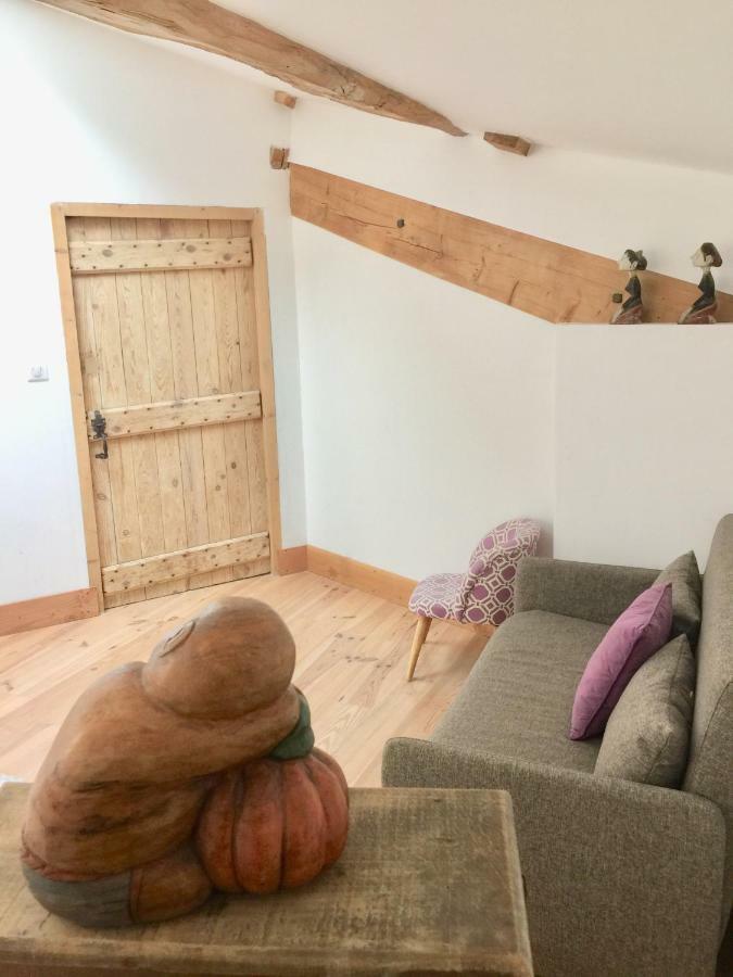アネロンMagnificent Renovated Farmhouse - 10 Min A7 -アパートメント エクステリア 写真